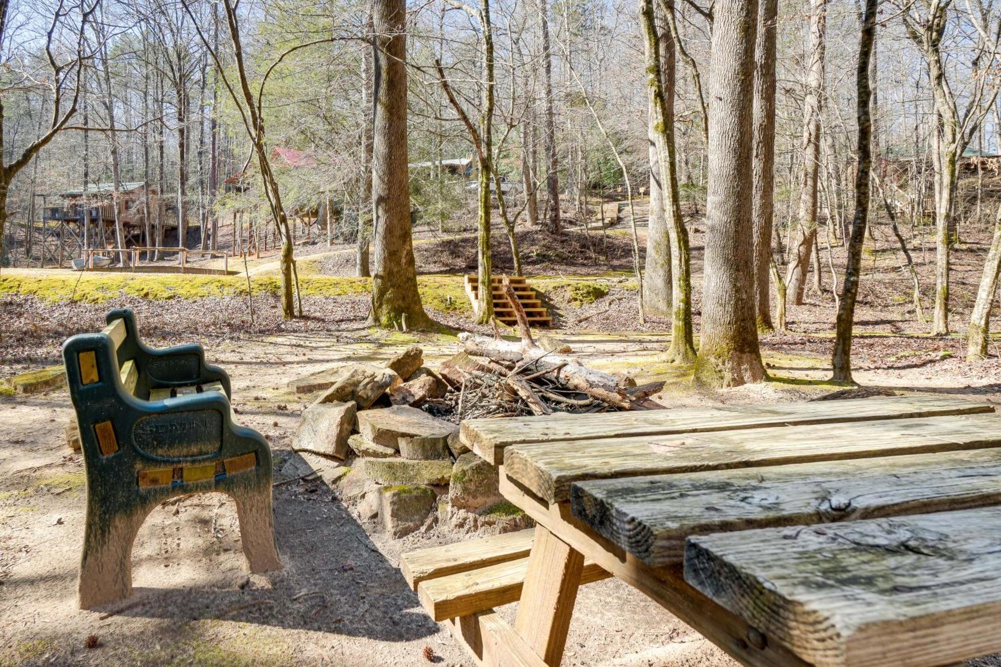 Secluded Family Retreat In Dahlonega With Hot Tub! Villa Exterior photo